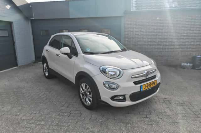 Fiat 500X (2015) thumbnail 2