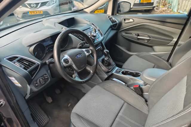 Ford C-Max (2014) thumbnail 4