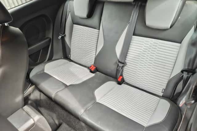 Ford Fiesta (2013) thumbnail 6