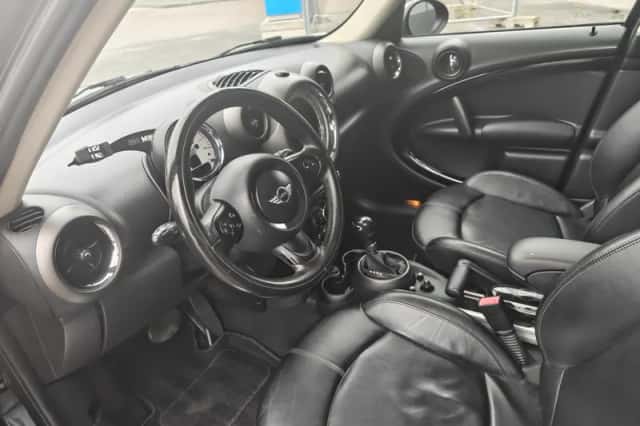MINI Countryman (2011) thumbnail 4