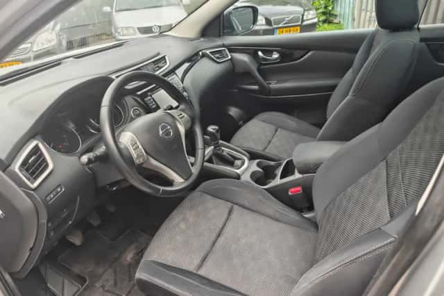 Nissan Qashqai (2014) thumbnail 4