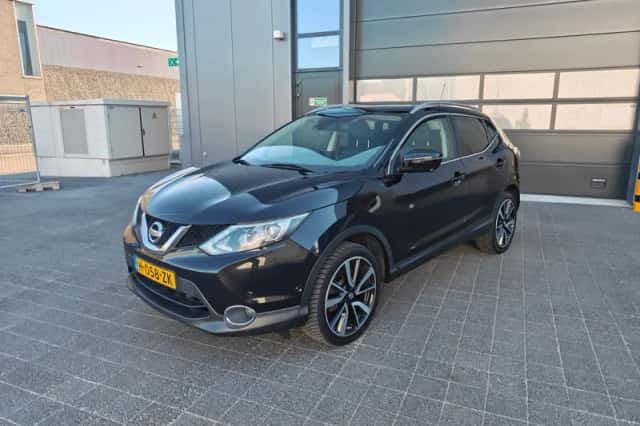 Nissan Qashqai (2015) thumbnail 1