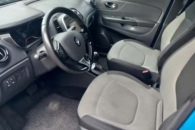 Renault Captur (2016) thumbnail 4