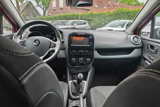 Renault Clio (2013) thumbnail 5