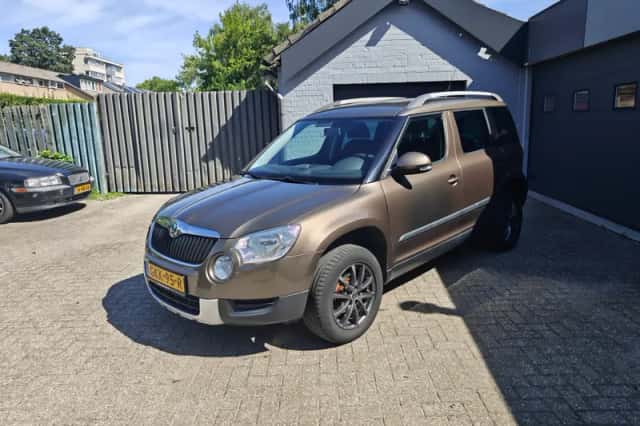 Škoda Yeti (2011) thumbnail 1