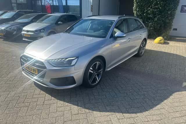 Audi A4 (2020) thumbnail 1