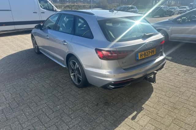 Audi A4 (2020) thumbnail 4