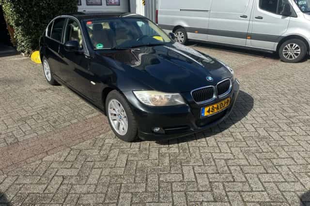 BMW 3-Serie (2009) thumbnail 3