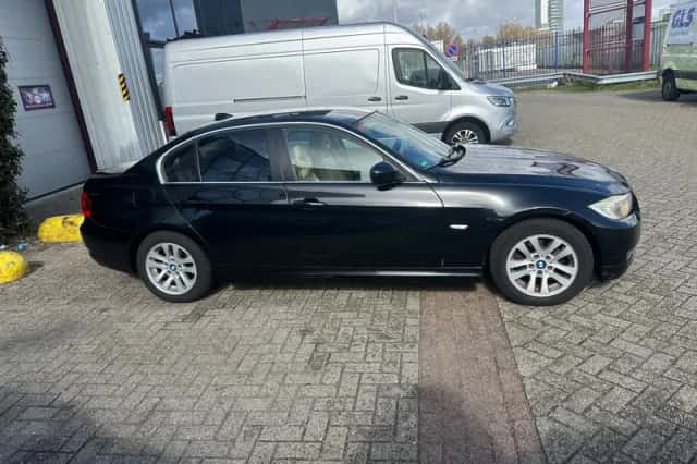 BMW 3-Serie (2009) thumbnail 6