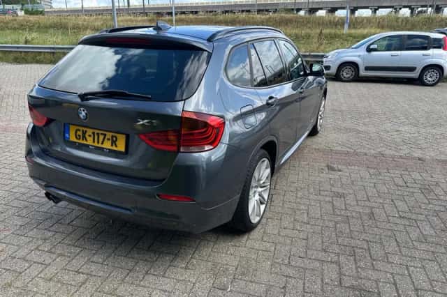 BMW X1 (2015) thumbnail 2