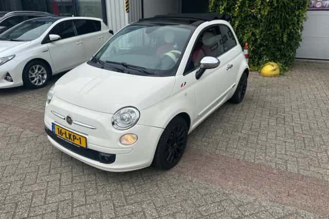 Fiat 500C (2010) thumbnail 1