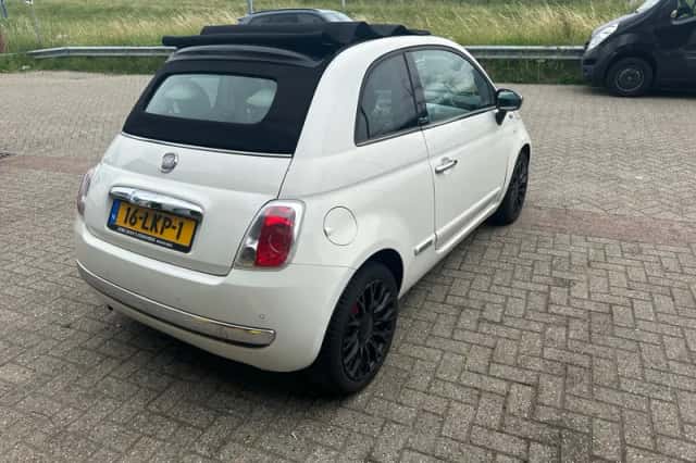 Fiat 500C (2010) thumbnail 2
