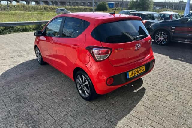 Hyundai i10 (2019) thumbnail 4
