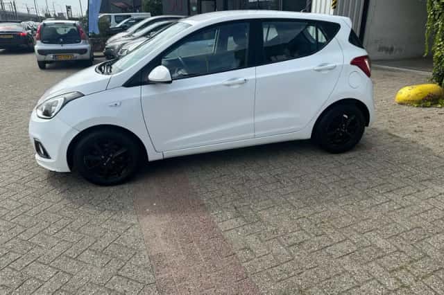 Hyundai i10 (2015) thumbnail 5
