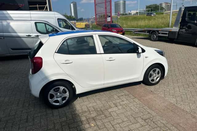 Kia Picanto (2020) thumbnail 6