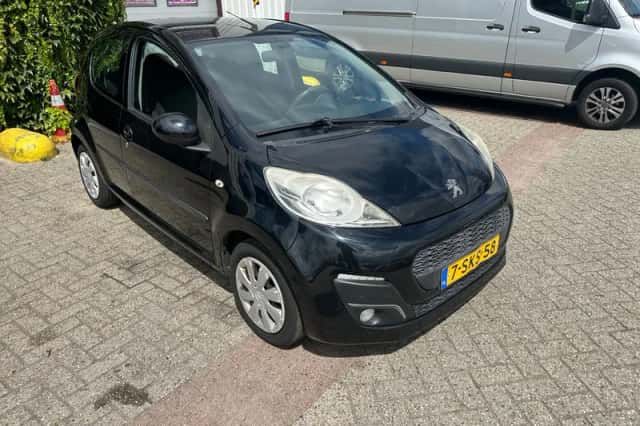 Peugeot 107 (2013) thumbnail 3