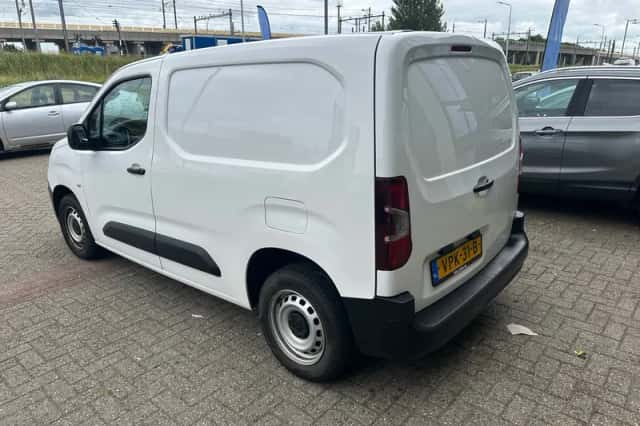 Peugeot Partner (2022) thumbnail 4