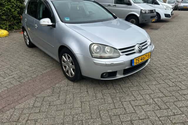 Volkswagen Golf (2006) thumbnail 3