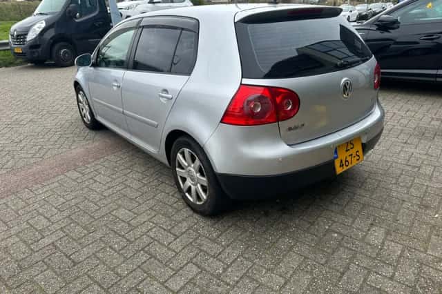 Volkswagen Golf (2006) thumbnail 4
