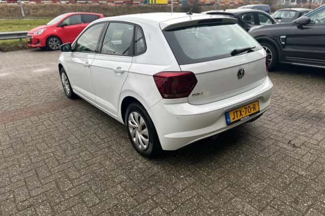 Volkswagen Polo (2018) thumbnail 4