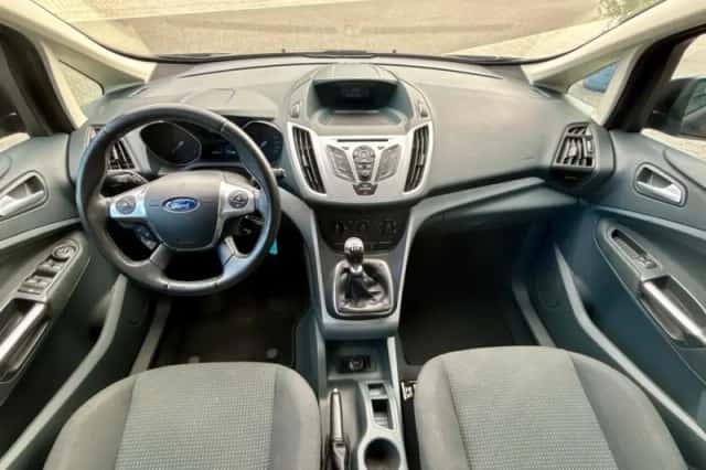 Ford C-Max (2013) thumbnail 3