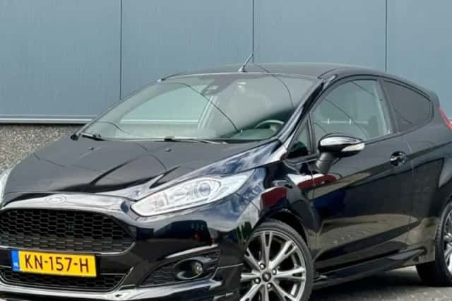 Ford Fiesta (2016) thumbnail 1