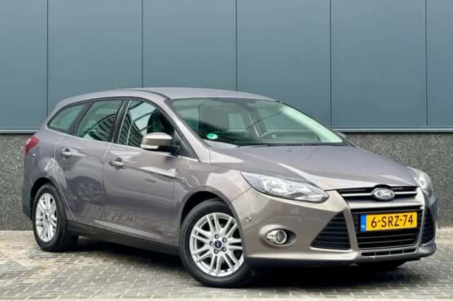 Ford Focus (2013) thumbnail 3