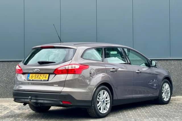 Ford Focus (2013) thumbnail 5