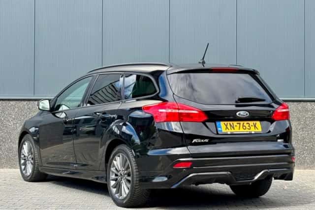 Ford Focus (2018) thumbnail 4