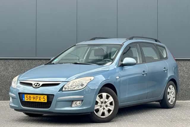 Hyundai i30 (2009) thumbnail 2