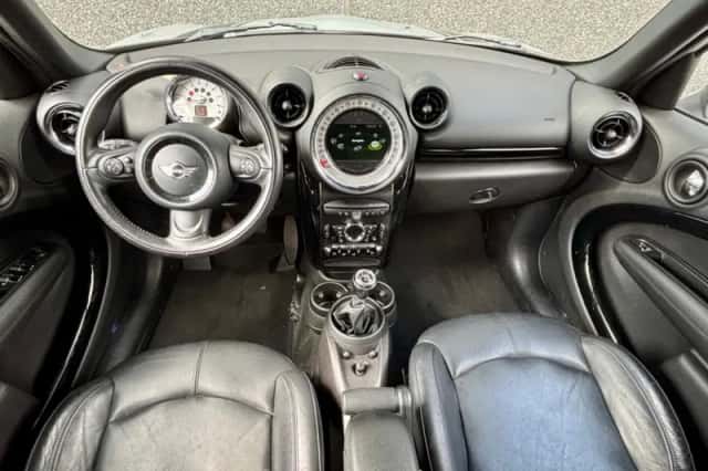 MINI Countryman (2013) thumbnail 4