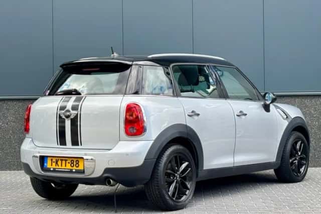 MINI Countryman (2013) thumbnail 6