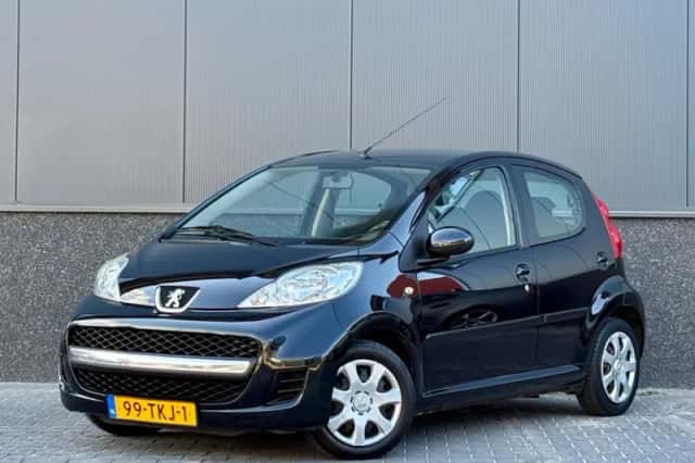 Peugeot 107 (2012) thumbnail 2