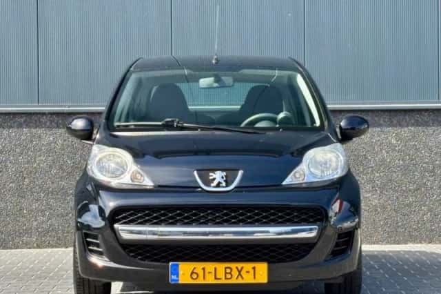 Peugeot 107 (2010) thumbnail 6
