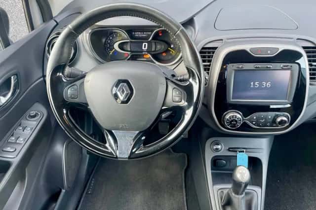 Renault Captur (2014) thumbnail 3