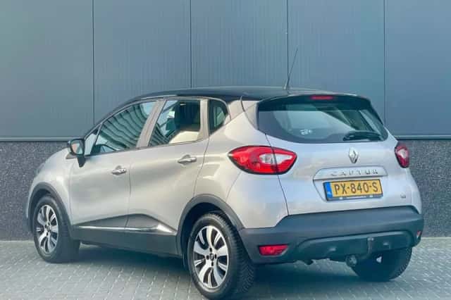 Renault Captur (2014) thumbnail 5