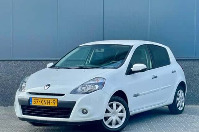 Renault Clio (2012) thumbnail 2