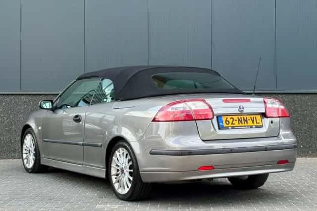 Saab 9-3 (2004) thumbnail 5