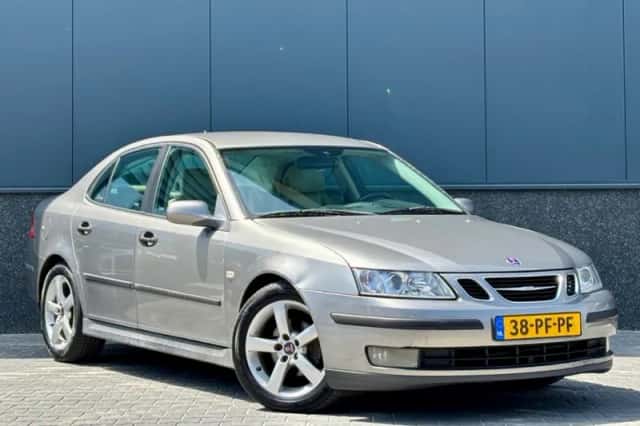 Saab 9-3 (2004) thumbnail 3