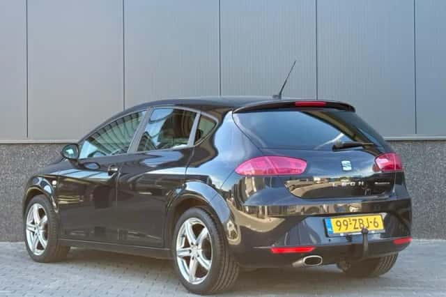 SEAT Leon (2012) thumbnail 5