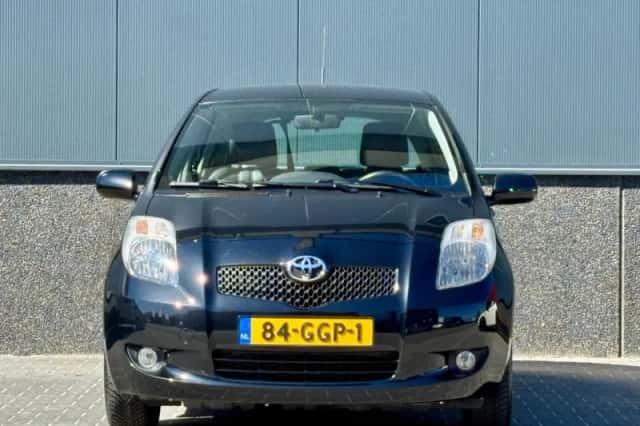 Toyota Yaris (2008) thumbnail 6