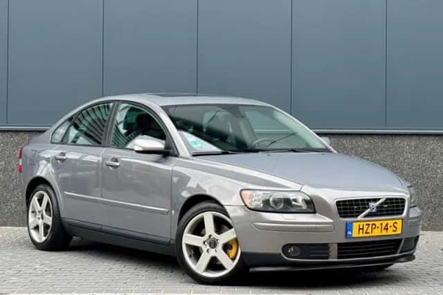Volvo S40 (2006) thumbnail 3
