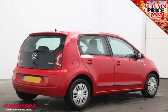 Volkswagen Up! (2015) thumbnail 3