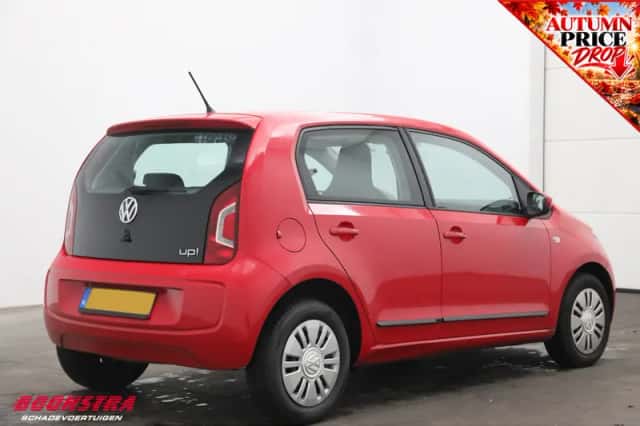Volkswagen Up! (2014) thumbnail 3