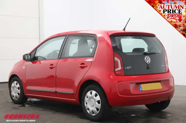 Volkswagen Up! (2015) thumbnail 4