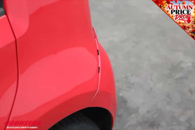 Volkswagen Up! (2015) thumbnail 5