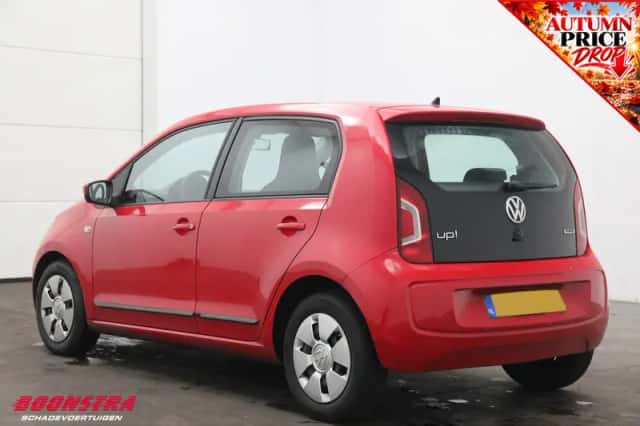 Volkswagen Up! (2015) thumbnail 4