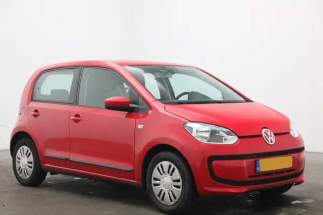 Volkswagen Up! (2015) thumbnail 2