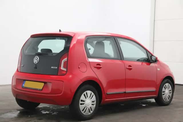 Volkswagen Up! (2015) thumbnail 3