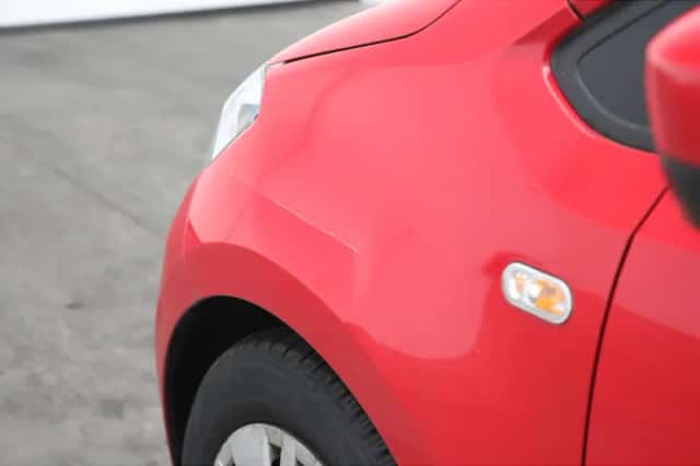 Volkswagen Up! (2015) thumbnail 5